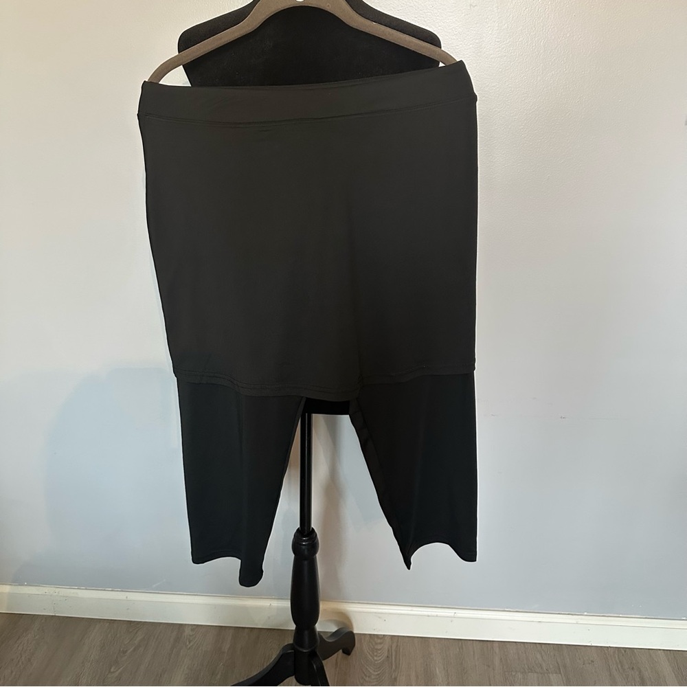 Ekouaer skirted capri leggings